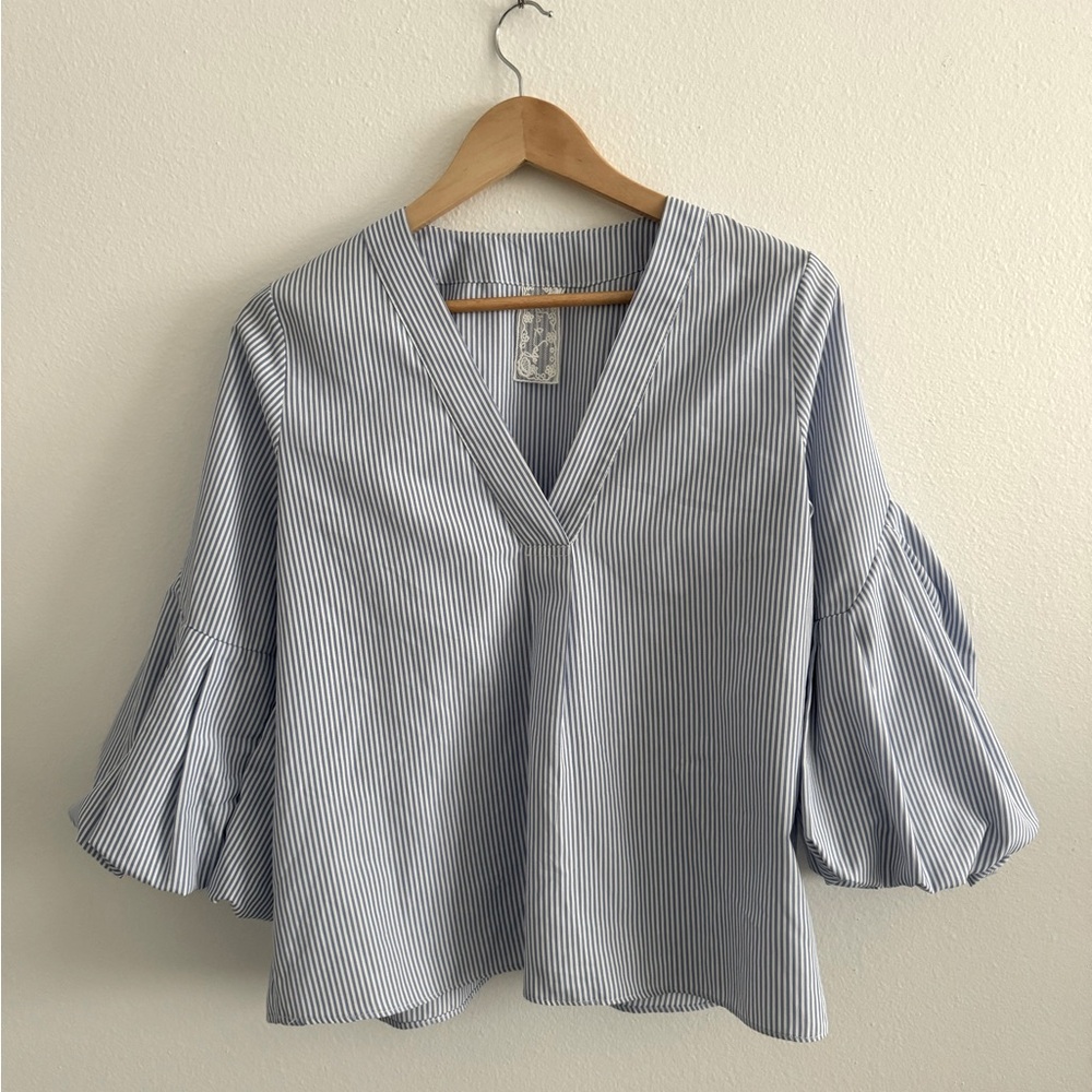 Sadie & Sage Striped Bell Sleeve Womens Medium Pullover Top Blue White